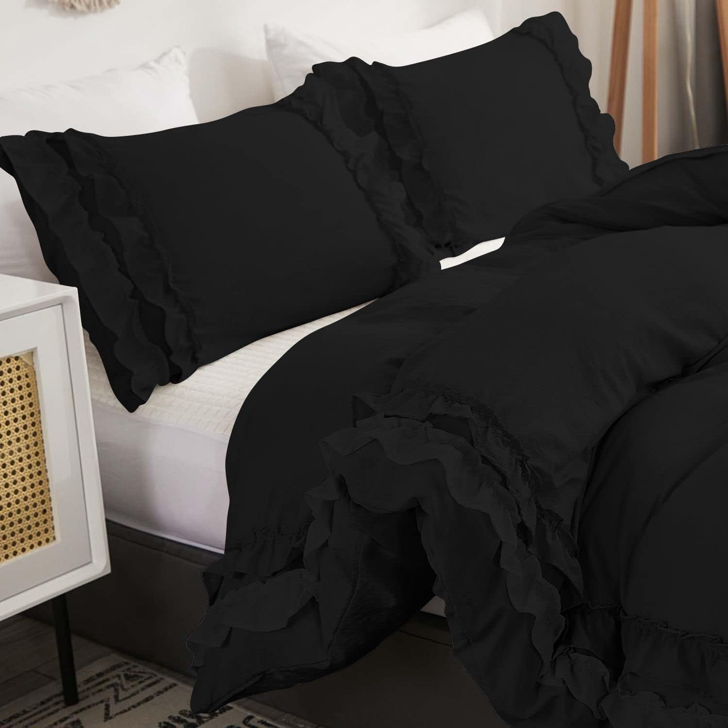 D.N.G. BEDDINGS Luxurious 3 Piece Double Ruffle Duvet Cover With Zipper Closure, 100% Egyptian Cotton, 800 Thread Cotton Super King Size Black Solid