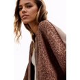 thumbnail image 4 of Cárdigan D-Sun casual con estampado de leopardo y botones para mujer, 4 of 5