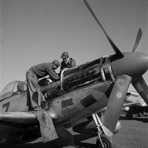 Art.com Tuskegee Airmen Marcellus G. Smith, Roscoe C. Brown, Ramitelli, Italy, March 1945 Photo, 16" x 16"
