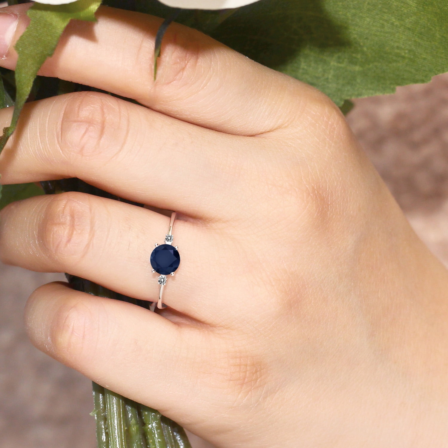Gem Stone King 10K White Gold Blue Sapphire and White Diamond Solitaire Engagement Ring for Women (1.03 Cttw, Round 6MM, Gemstone September Birthstone, Size 9)