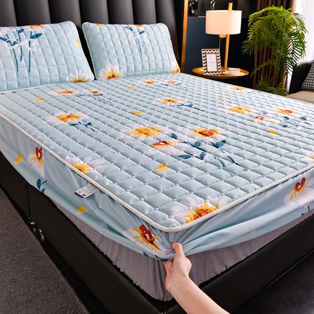 Nouvelle Arrivée Housse de Matelas Matelassée Anti-Acariens Douce Ponçage Simple Grand Tout Compris Housse de Lit Matelassée Non Incluse Taie d'Oreiller