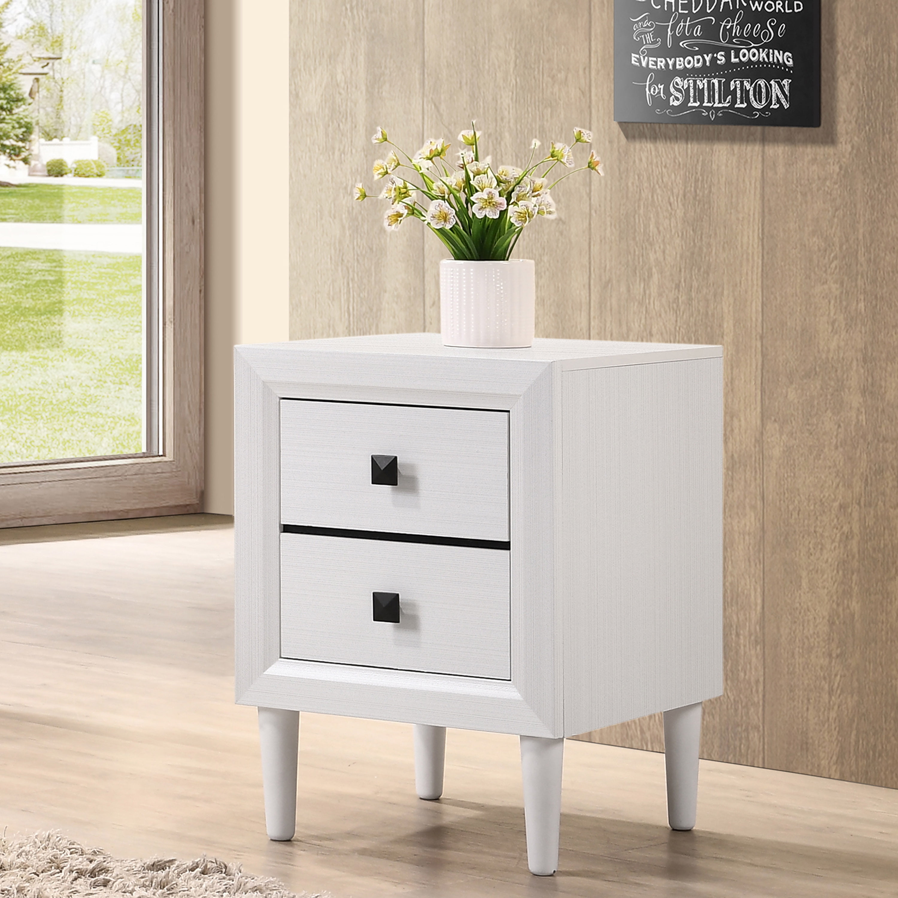 Signature Design by Ashley Furniture Zayley 2-Drawer Nightstand in