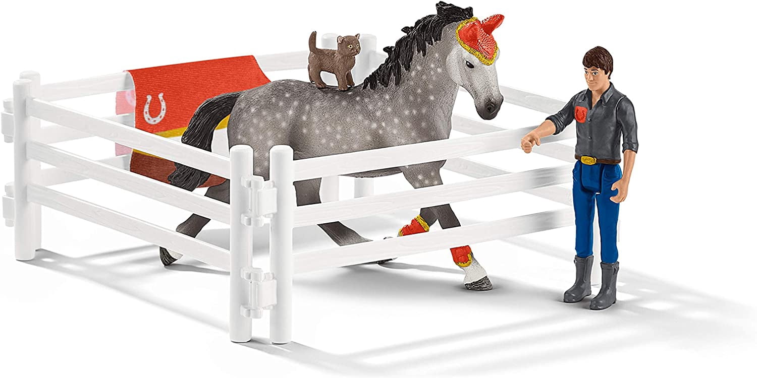 Schleich - Horse Club: Lakeside Mia's Vaulting Set Toy Figurine Playset , 18 Pcs