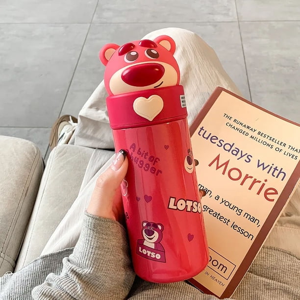 Taza de agua Disney Strawberry Bear Alien para estudiantes, linda taza de agua nueva 2024, taza portátil de gran capacidad, linda taza de agua de dibujos animados
