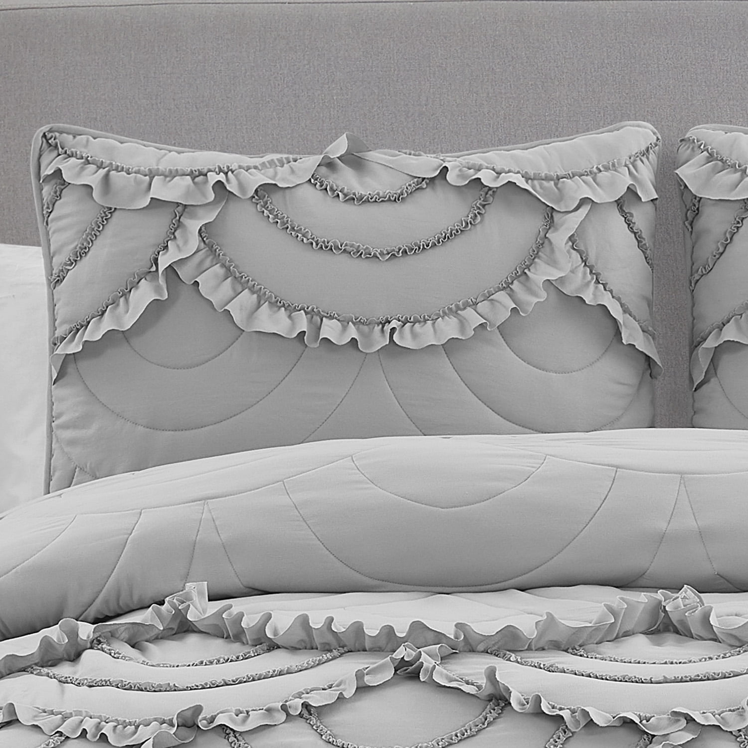 Design Studio Scallop Ruffle Grey 3-Piece Garment Washed Soft Solid Quilt Set - Full/Queen