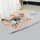 thumbnail image 1 of Decoración para el hogar para mascotas ZKCCNUK: cama autocalentable para gatos, almohadilla térmica ultrasuave para perros y gatos, para interiores y exteriores, manta térmica antideslizante,, 1 of 6