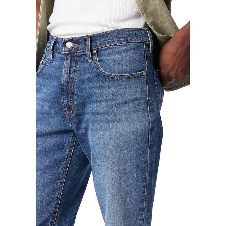 Levi Strauss Signature Men's Athletic Fit Jeans photo 4