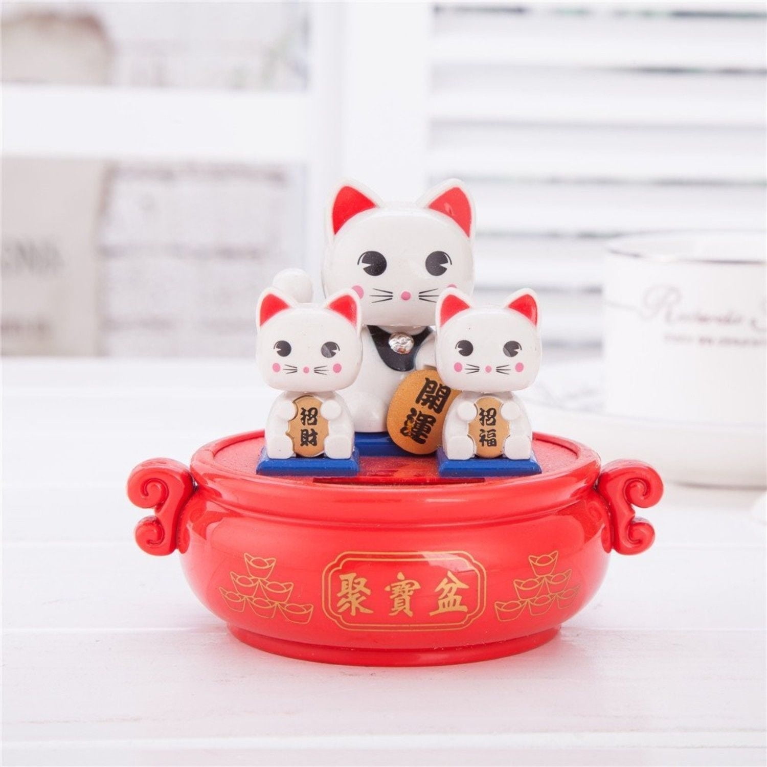 Solar Powered Bobblehead Toy Figure Nohohon, Lucky Cat 071