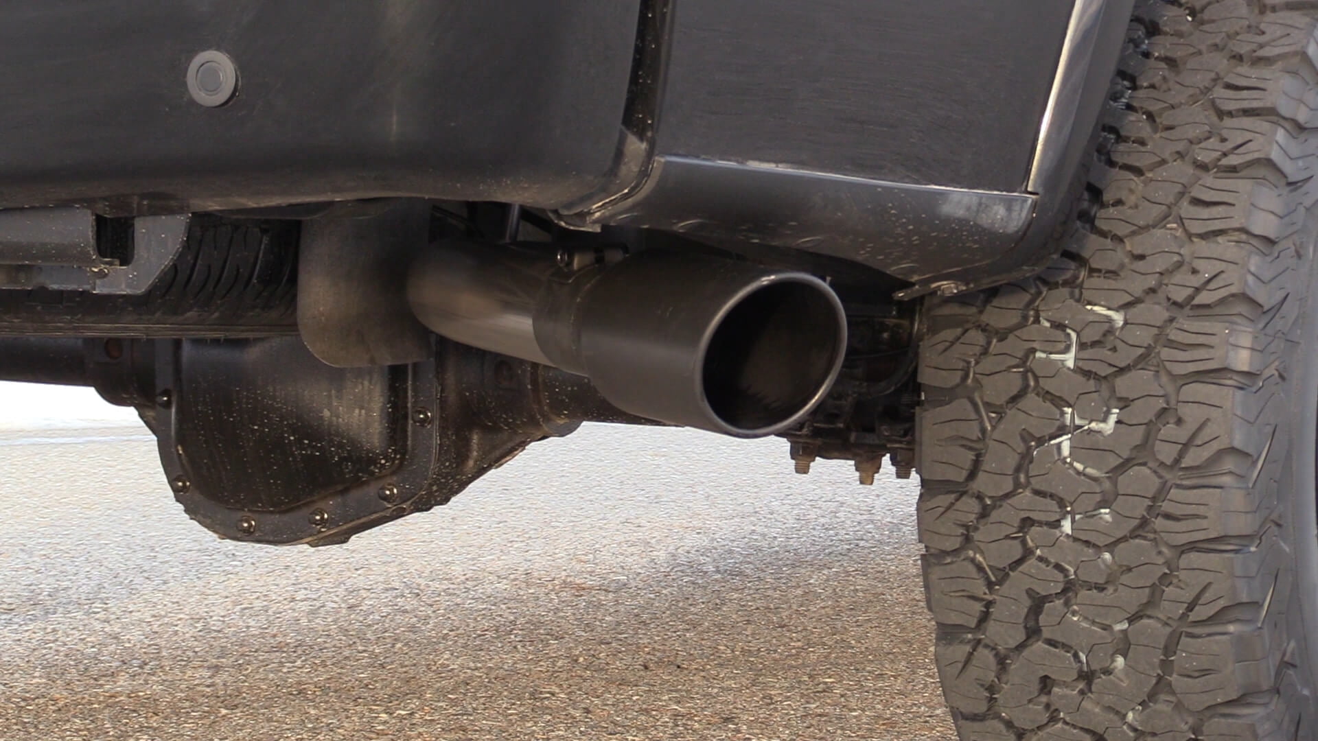 EXHAUST SYSTEM