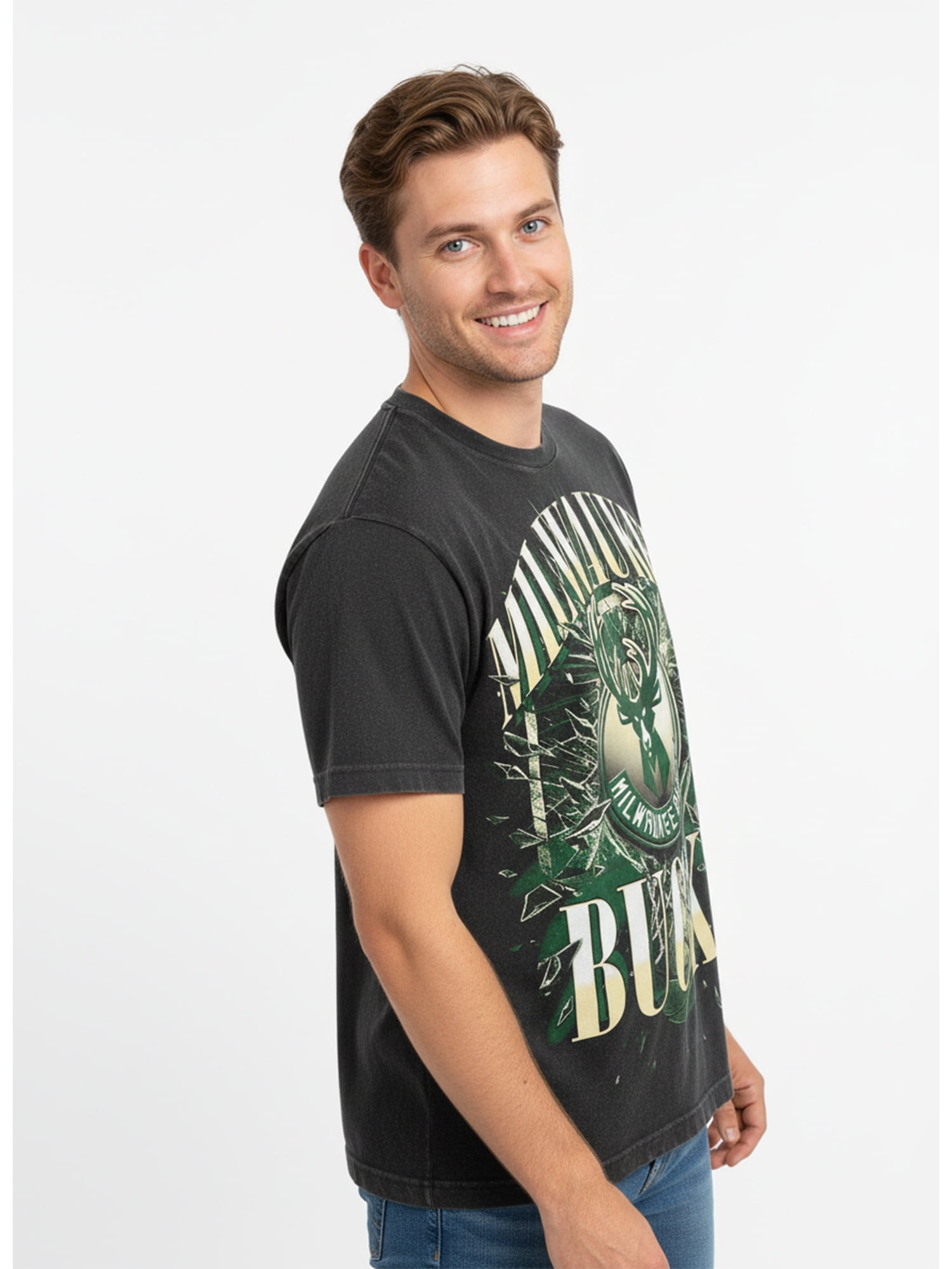 NBA Milwaukee Bucks Men's & Big Men's Front & Back Boxy Fit Mineral Wash Graphic T-Shirt, Sizes XS–4XLT, 2XB–5XB