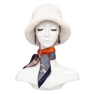 CTM Women's Heavy Knit Winter Peruvian Hat - Patterned Ear Flap Beanie With Pom Pom