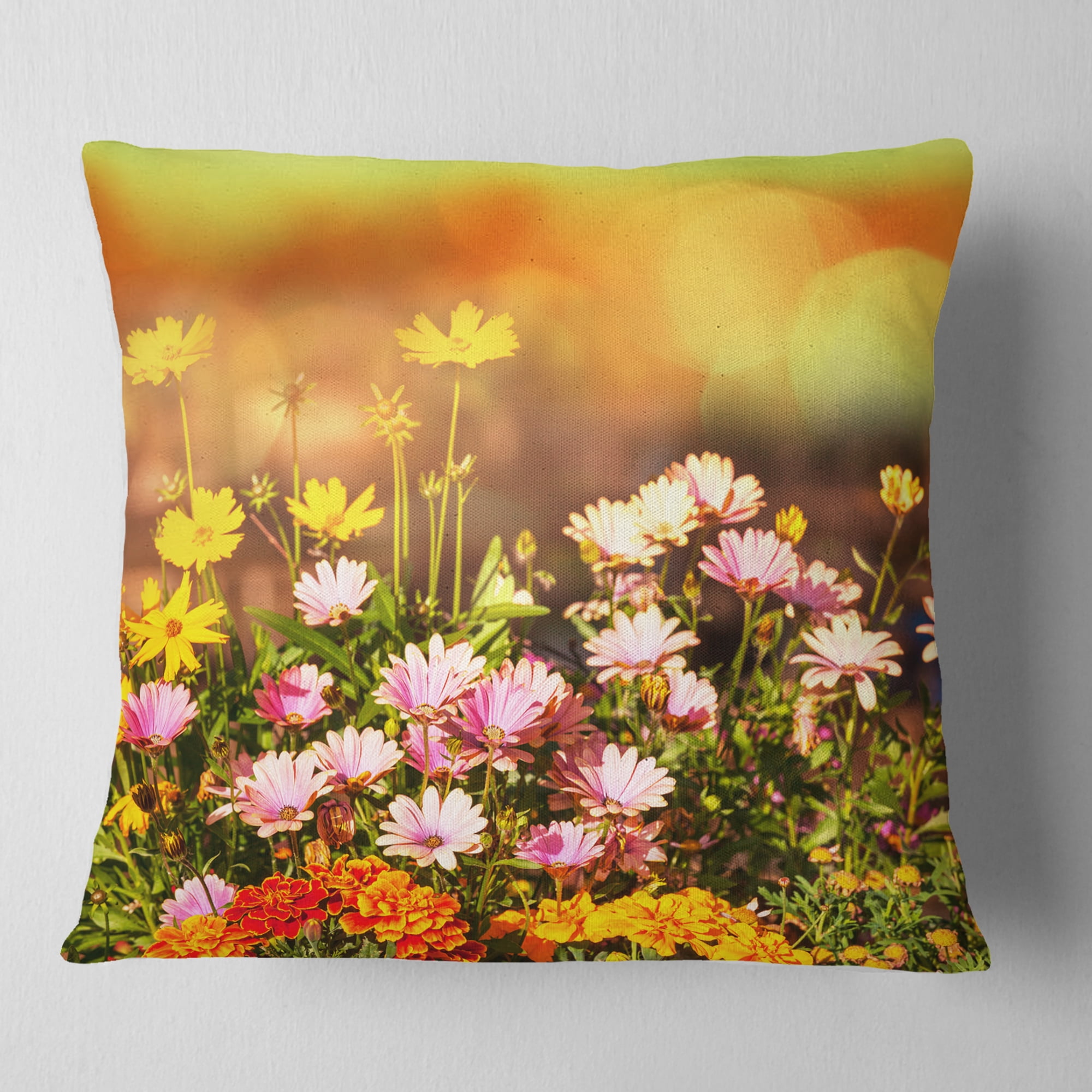 Designart 18" x 18" Pink Polyester Throw Pillow