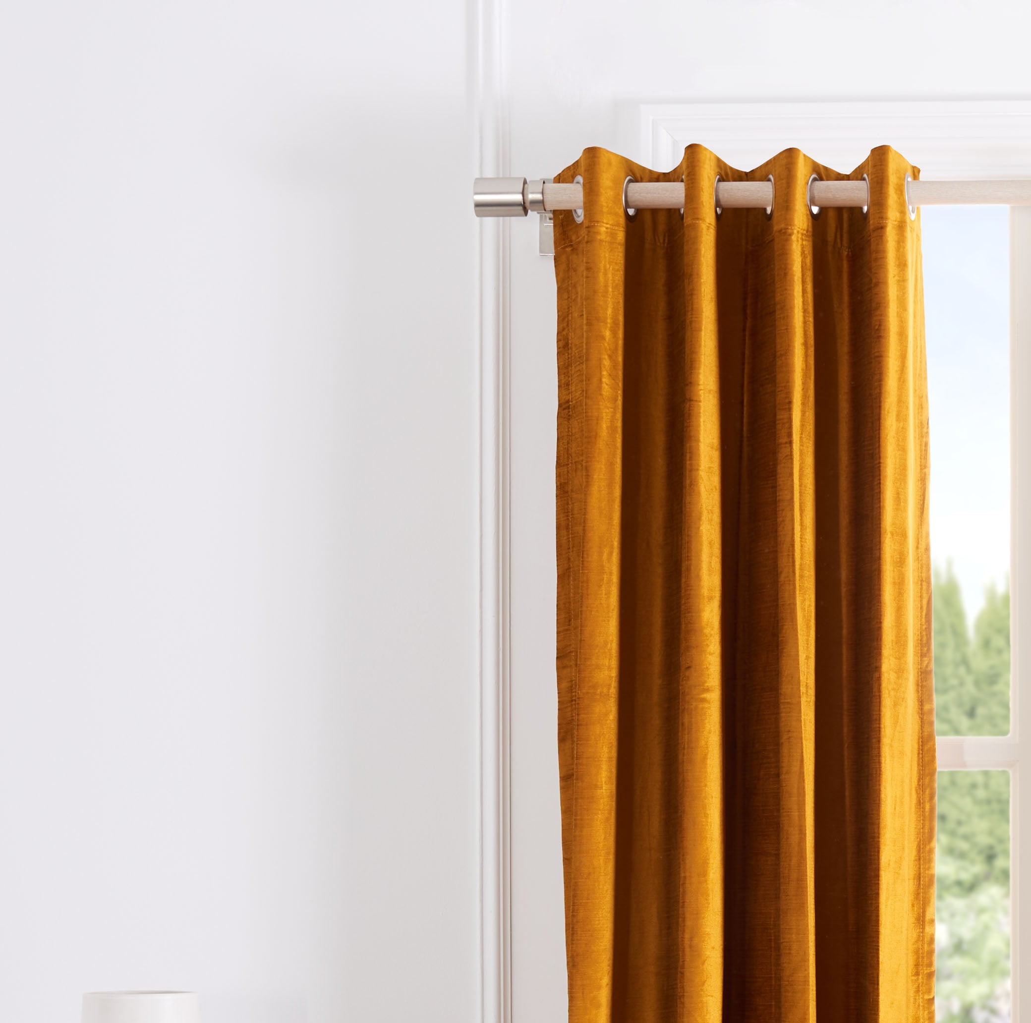 SAFAVIEH Creslia Contemporary Mustard Solid Grommet Blackout Curtains, 52" x 96"