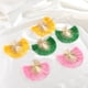 thumbnail image 4 of Pendientes en forma de corazón para mujeres de estilo retro, pendientes geométricos de borlas únicas en forma de abanico simple, pendientes de doble cabeza, joyas para parejas regalos de San Valentín, 4 of 5