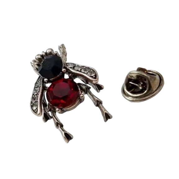 Elegant Charm Bees Enamel Brooch Secure Fit For Party Dress Attire