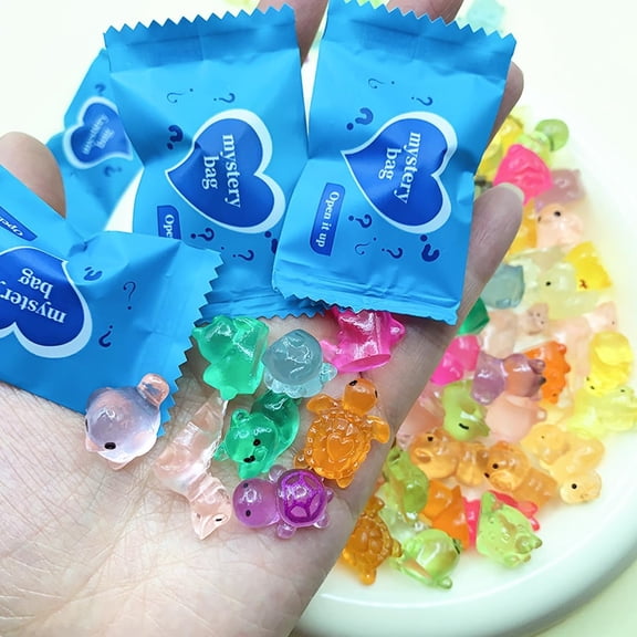 120 Pcs Mini Glow in The Dark Animal Resin Models, Mystery Resin Animals, Individually Wrapped, Tiny Luminous Figures for DIY Fairy Garden Decor