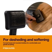 Fiskars Pet Slicker Brush, Cat and Dog Brush for Shedding, Gentle Grooming and Deshedding
