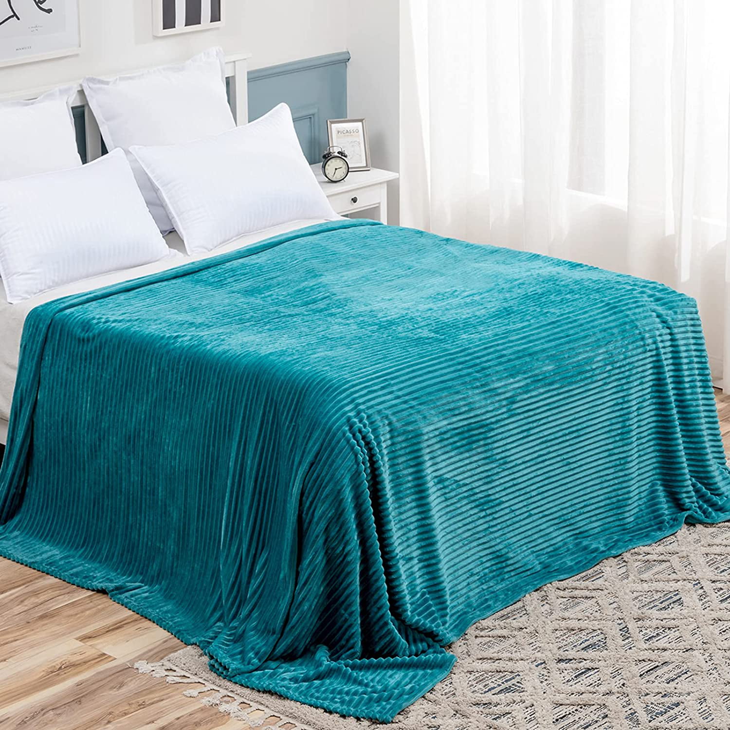 Ultra Plush Flannel Blanket King 90x108 Soft Warm Cozy Foliage Pattern NEW! 