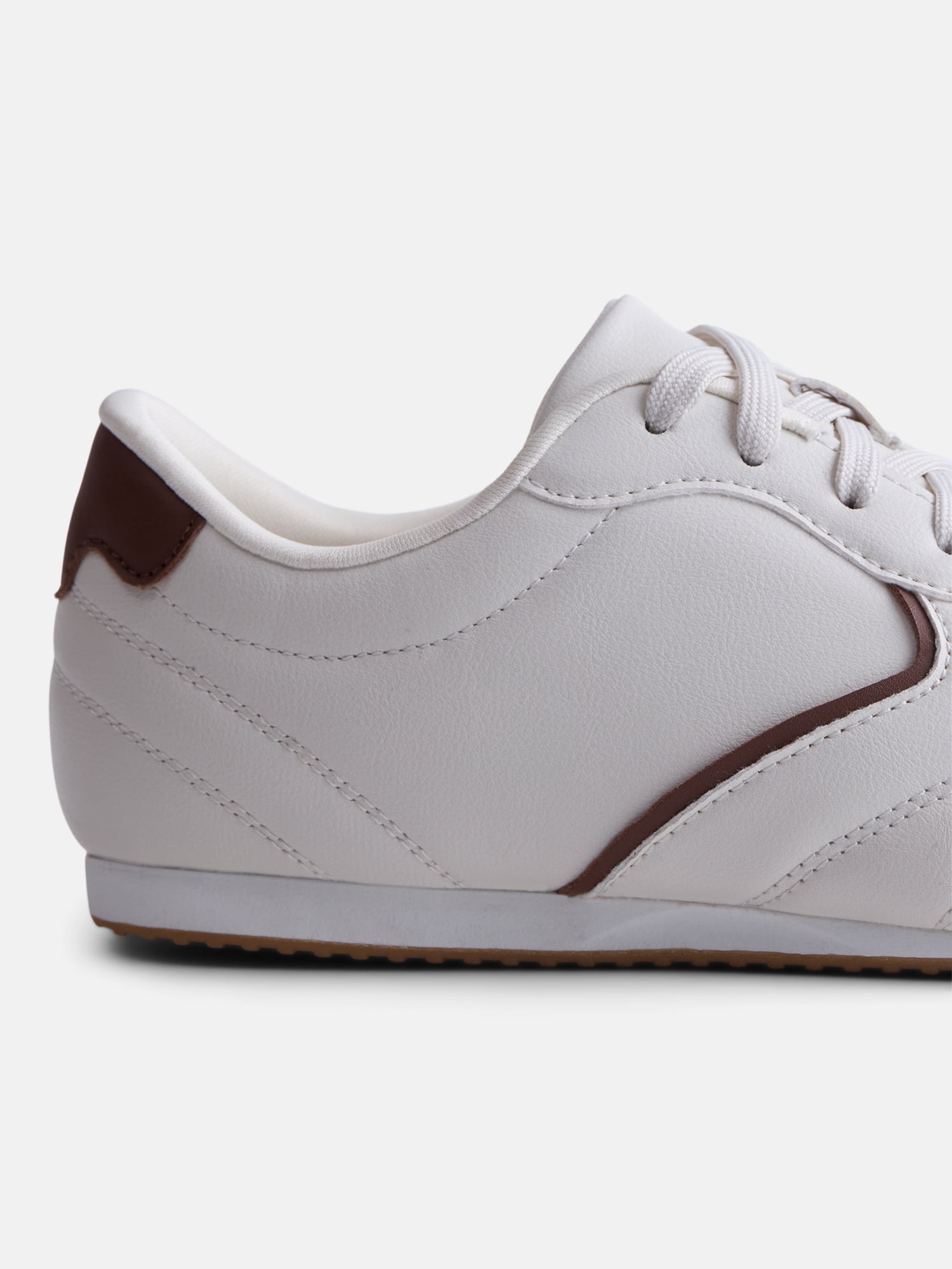 No Boundaries Women's Quilted Lace Up Sneakers