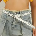 thumbnail image 1 of Cinturón fino y moderno con perforaciones en forma de estrella para mujer, ideal para jeans, vestidos, faldas y fiestas. Blanco, 1 of 8