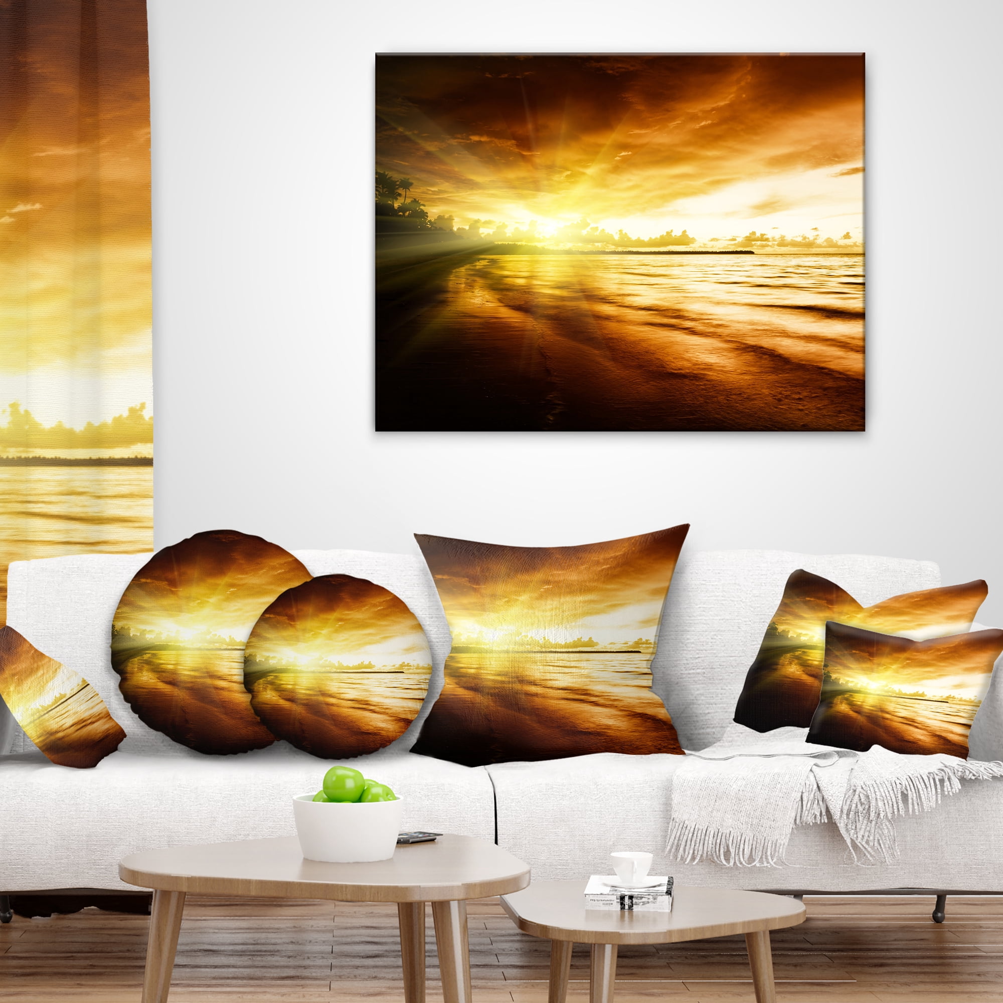 Designart Breathtaking Yellow Caribbean Beach - Seascape Throw Pillow - 16x16
