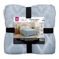 thumbnail image 1 of Cobertor Ligero con Grabado Mainstays Matrimonial Cielo, 1 of 4