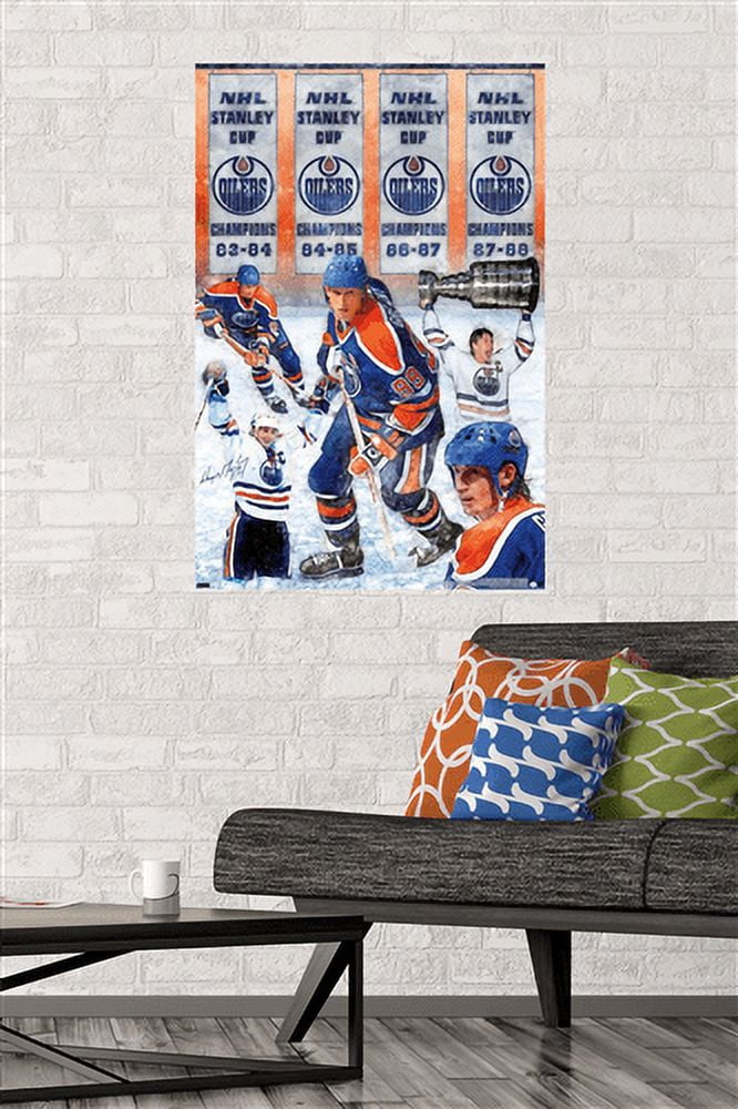 Wayne Gretzky - Banners Wall Poster, 22.375" x 34"