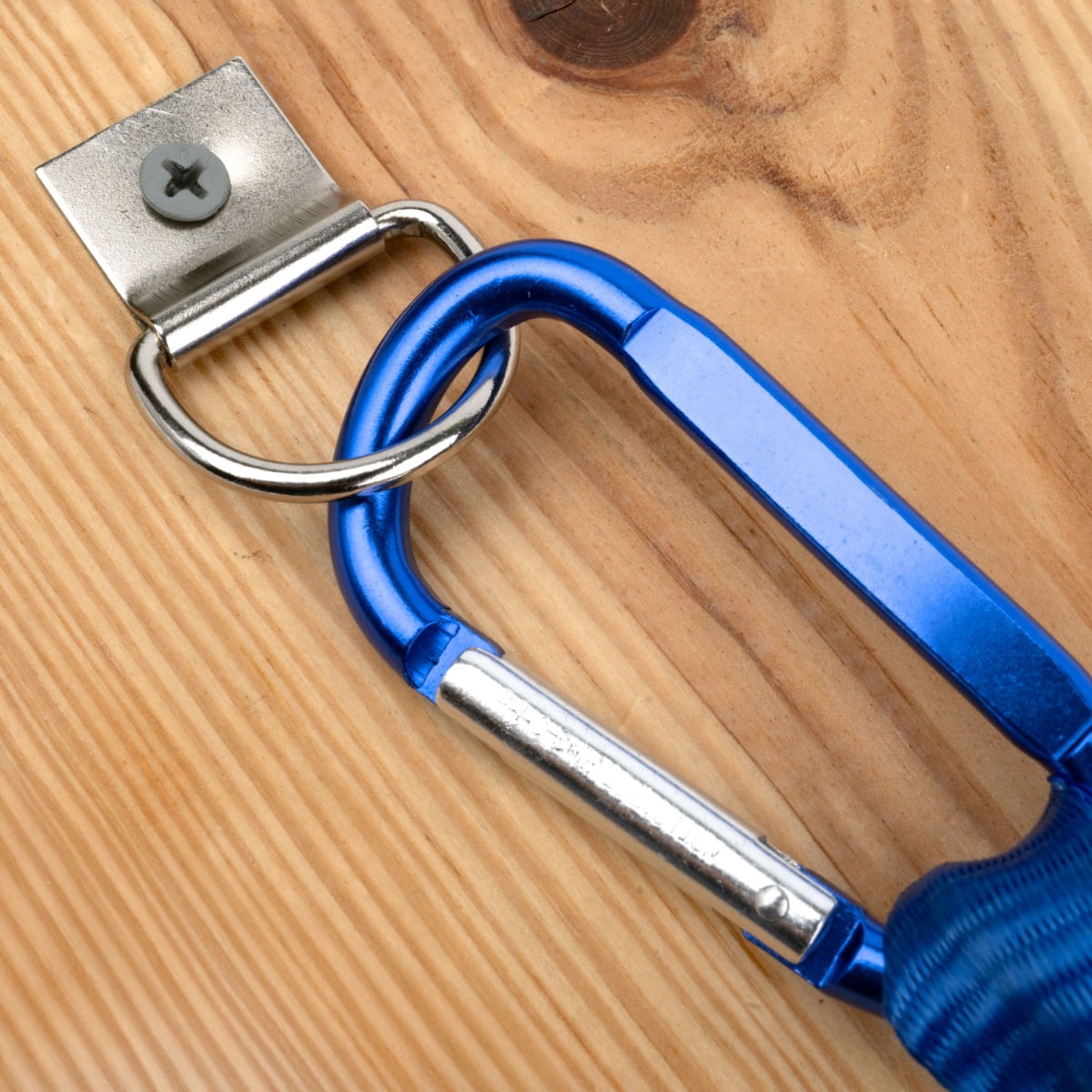 50 - Country Brook Design® 1 inch D-Ring with Clip