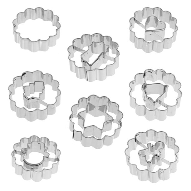 GOOHOCHY Juego de 8 cortadores de galletas de acero inoxidable, moldes metálicos para pasteles navideños