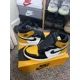 thumbnail image 1 of Size 10.5 - Jo r-dan 1 Retro High OG Yellow Toe 2022, 1 of 3