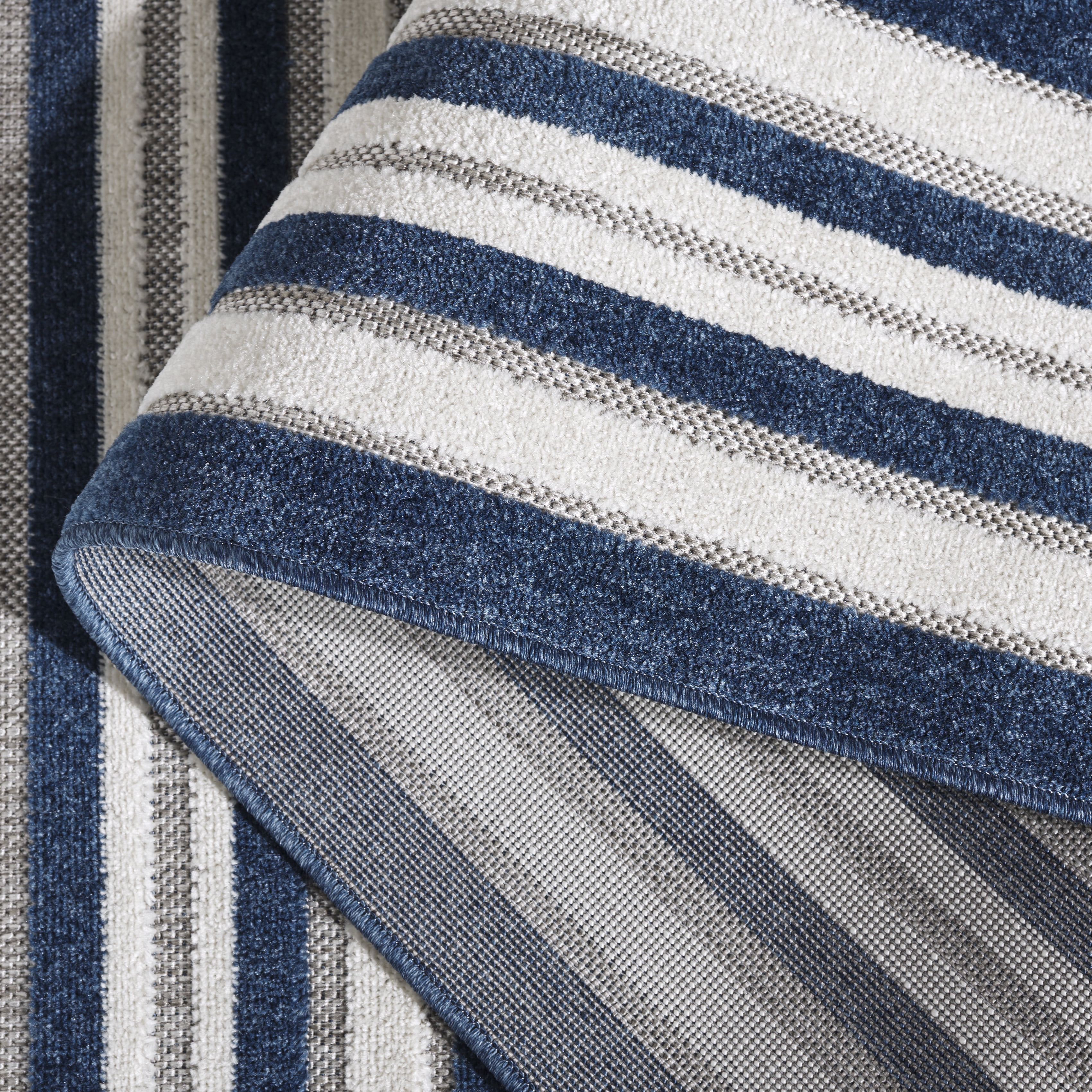 SAFAVIEH Cabana Henry Striped Indoor/Outdoor Area Rug, Blue/Ivory, 6'7" x 6'7" Square