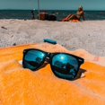 thumbnail image 4 of Gafas de Sol Retro SUNOVELTIES Negras Espejadas con Montura de Cuerno, 4 of 7