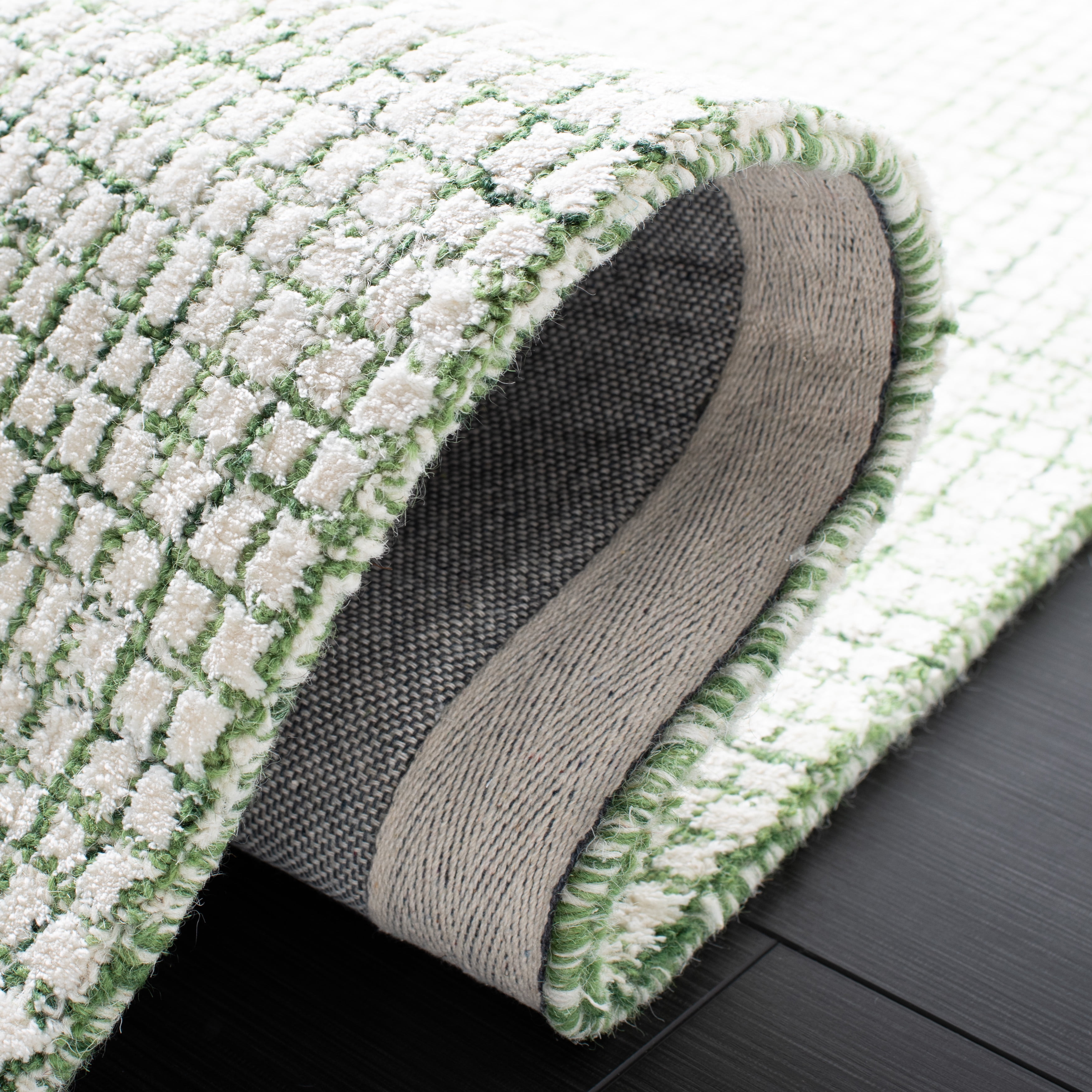 SAFAVIEH Abstract Dalia Geometric Area Rug, Ivory/Green, 4' x 4' Round