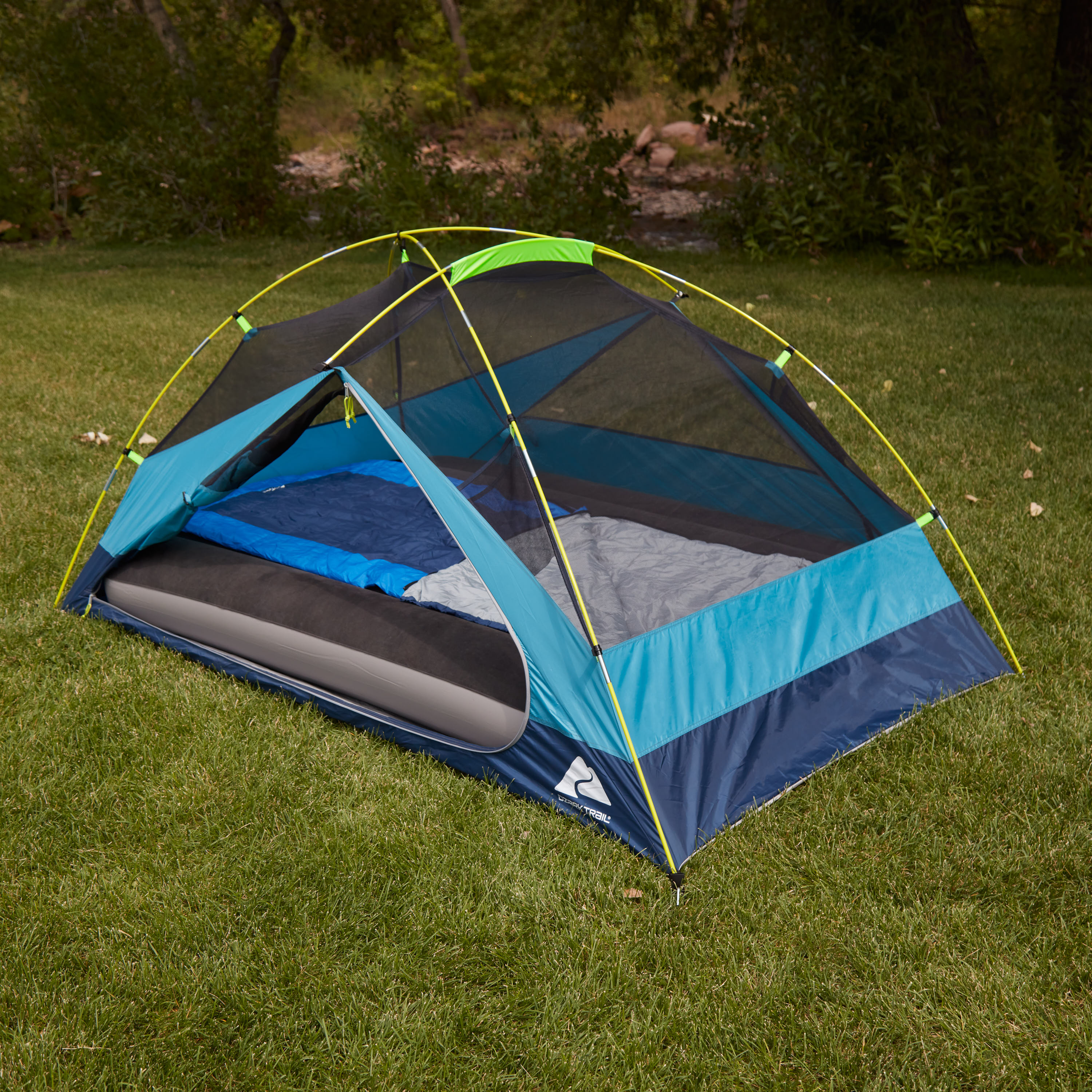Carpa para mochilero de 2 personas Ozark Trail 4