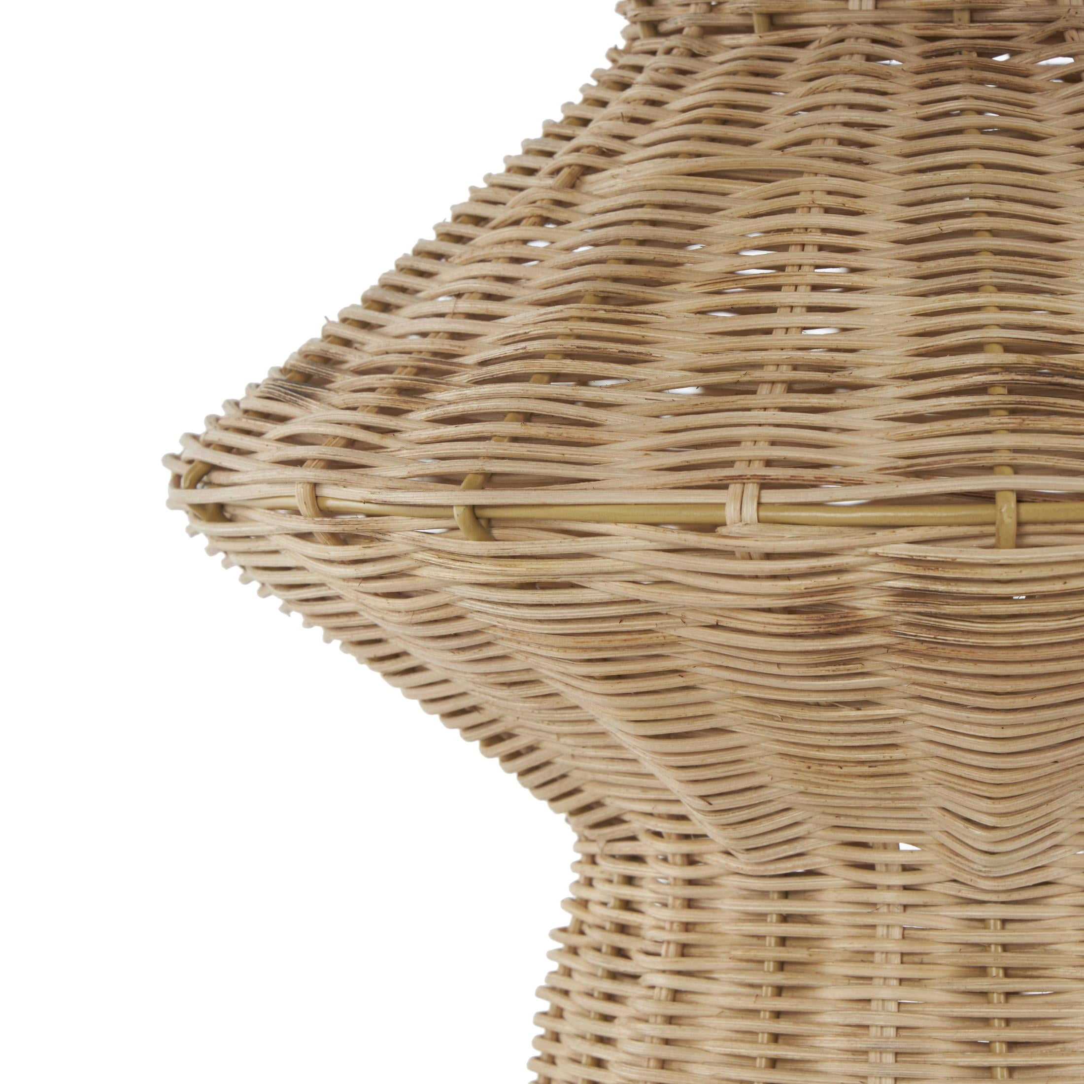 DecMode 18" Handmade Woven Tapered Fluted Brown Rattan Vase