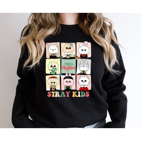 SWEATSHIRT Vintage Skzoo Christmas Shirt. Skzoo Christmas Sweatshirt. Stray Kids Christmas Tree Shirt. Felix, Hyunjin, Seungmin, Han Shirt.
