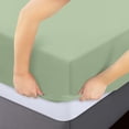 thumbnail image 3 of Sábana bajera ajustable Utopia Bedding, tamaño king, 100% poliéster, 3 of 6
