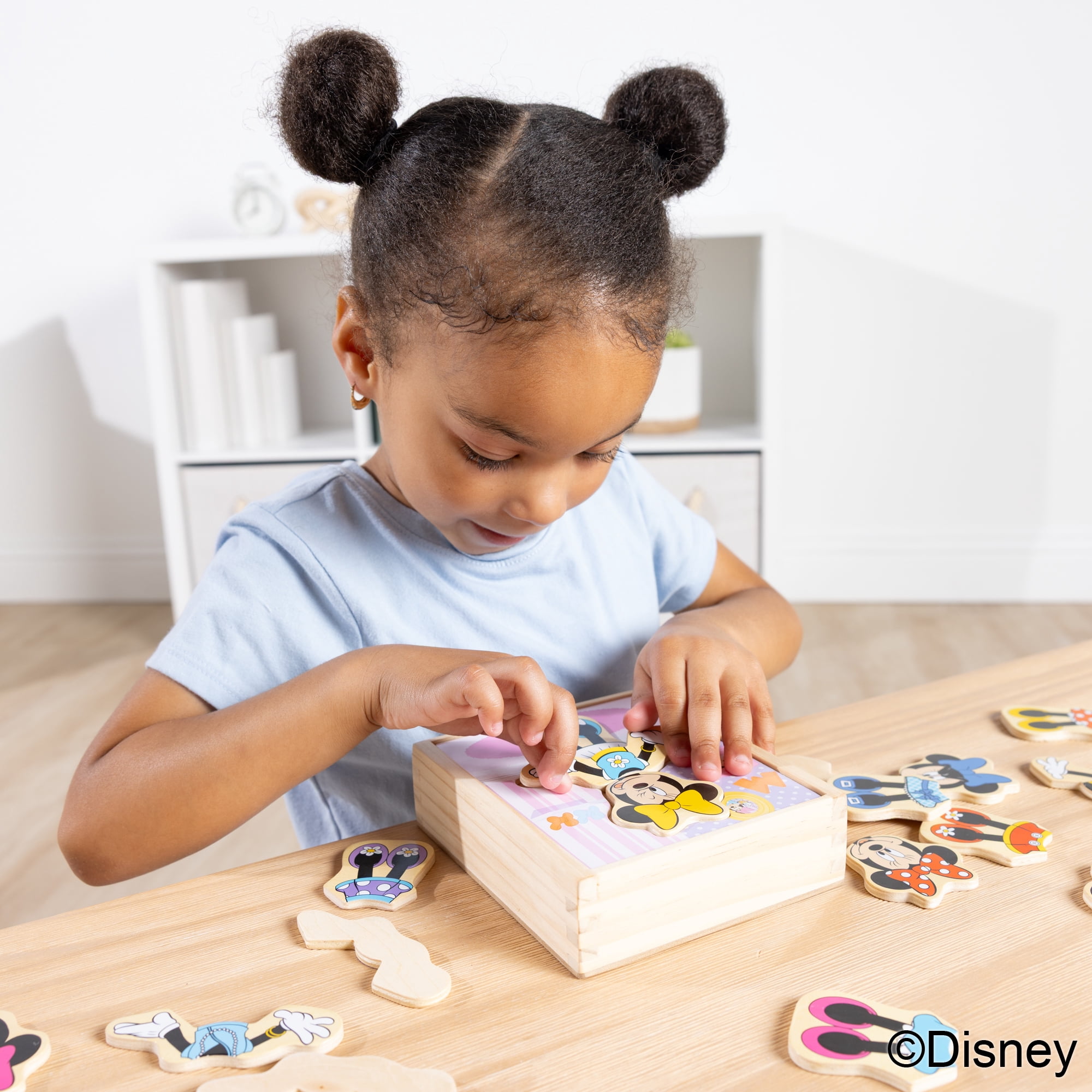 Melissa & Doug Disney Minnie Mouse Mix and Match Dress-Up Wooden Play Set Puzzle (18 pcs)