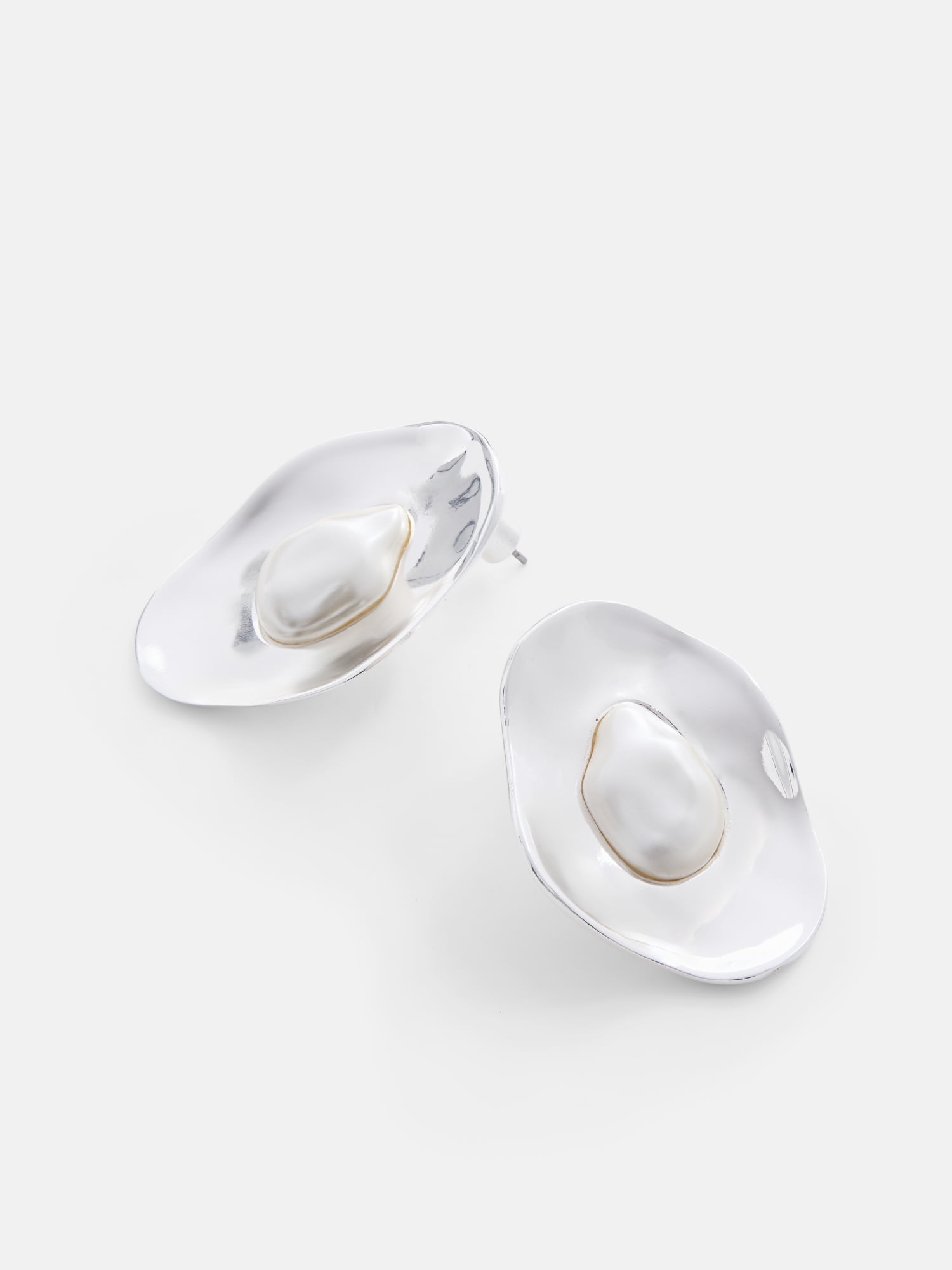 Scoop Women’s Faux Pearl Stud Earrings, 1 Pair