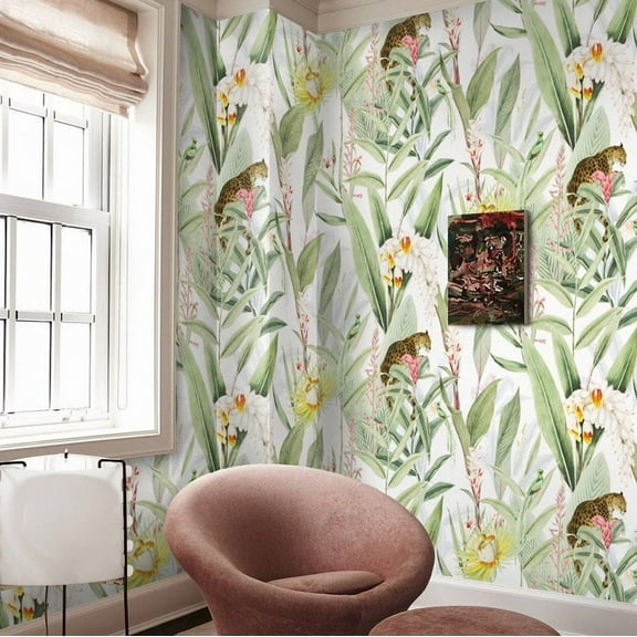 Chic Tropical Jungle Wallpaper in White and Green