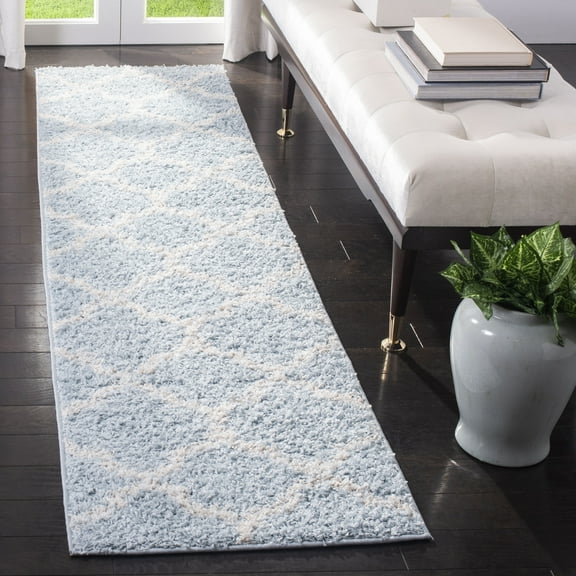 SAFAVIEH New York Ruben Geometric Quatrefoil Runner Rug, Blue/Ivory, 2' x 8'