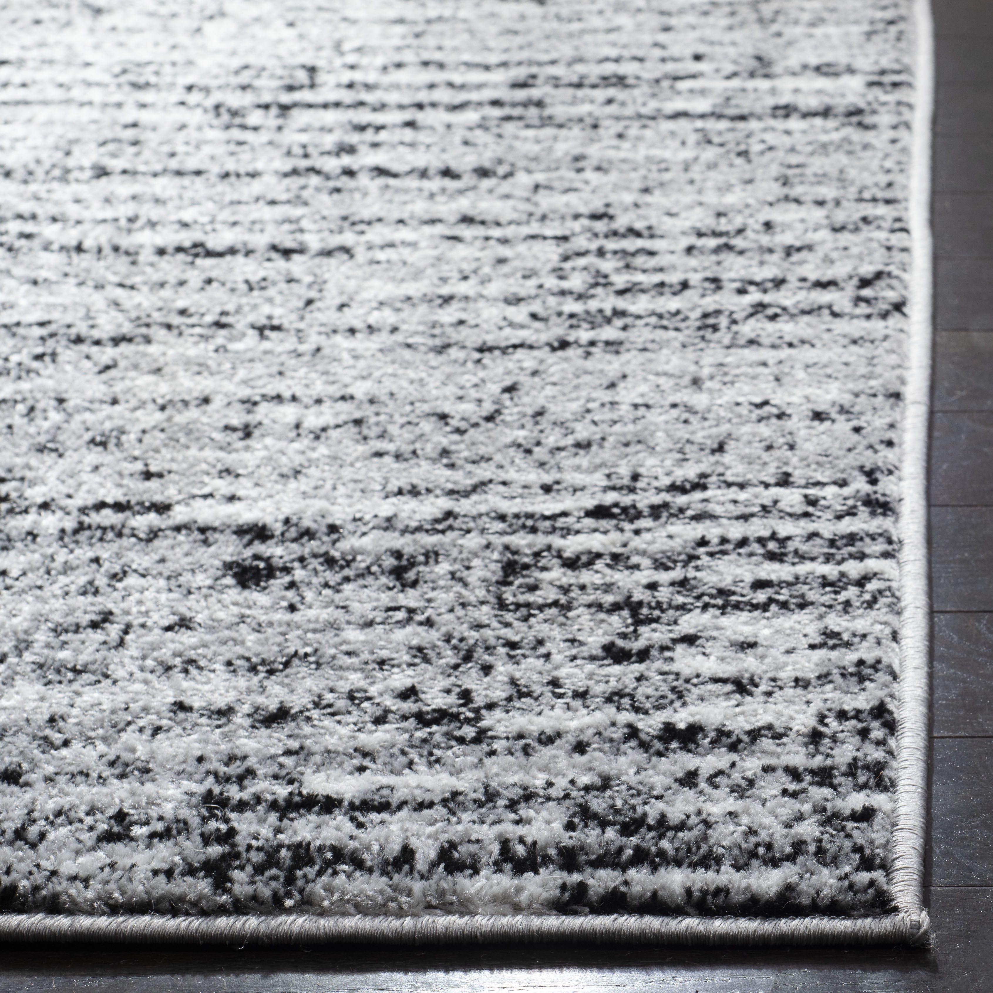SAFAVIEH Adirondack Linnette Abstract Area Rug, Black/Silver, 5'1" x 7'6"