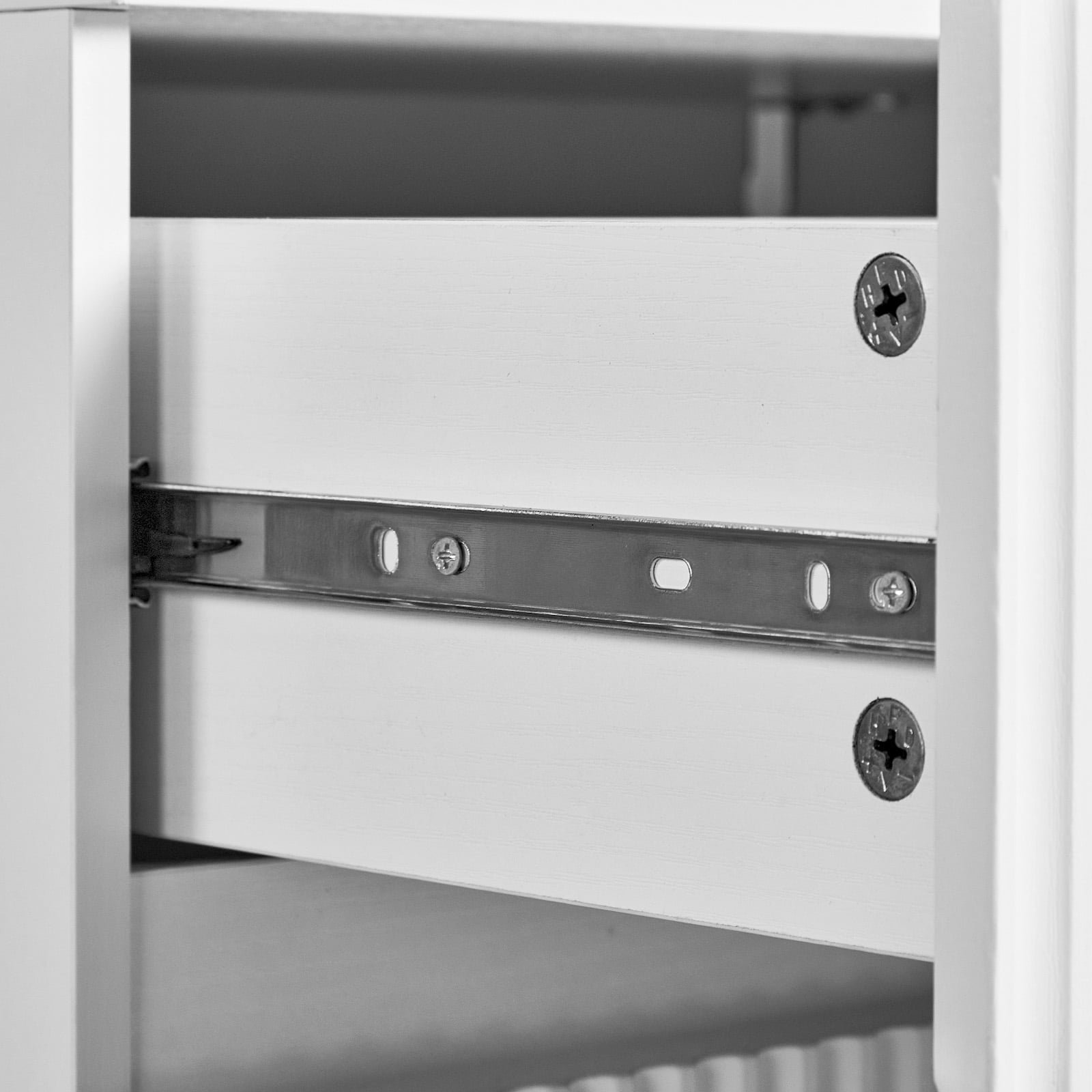 Handleless Grille-Finished 4-Drawer Bedside Table, P2 Particleboard + MDF & Melamine Veneer + Thermoformed Drawer Dresser 23.62*14.96*30.71in White