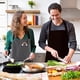 thumbnail image 4 of Delantales ajustables con pechera y bolsillos, delantales de cocina para hombres y mujeres, delantal de Chef para hornear al aire libre, 2 unidades, 4 of 5