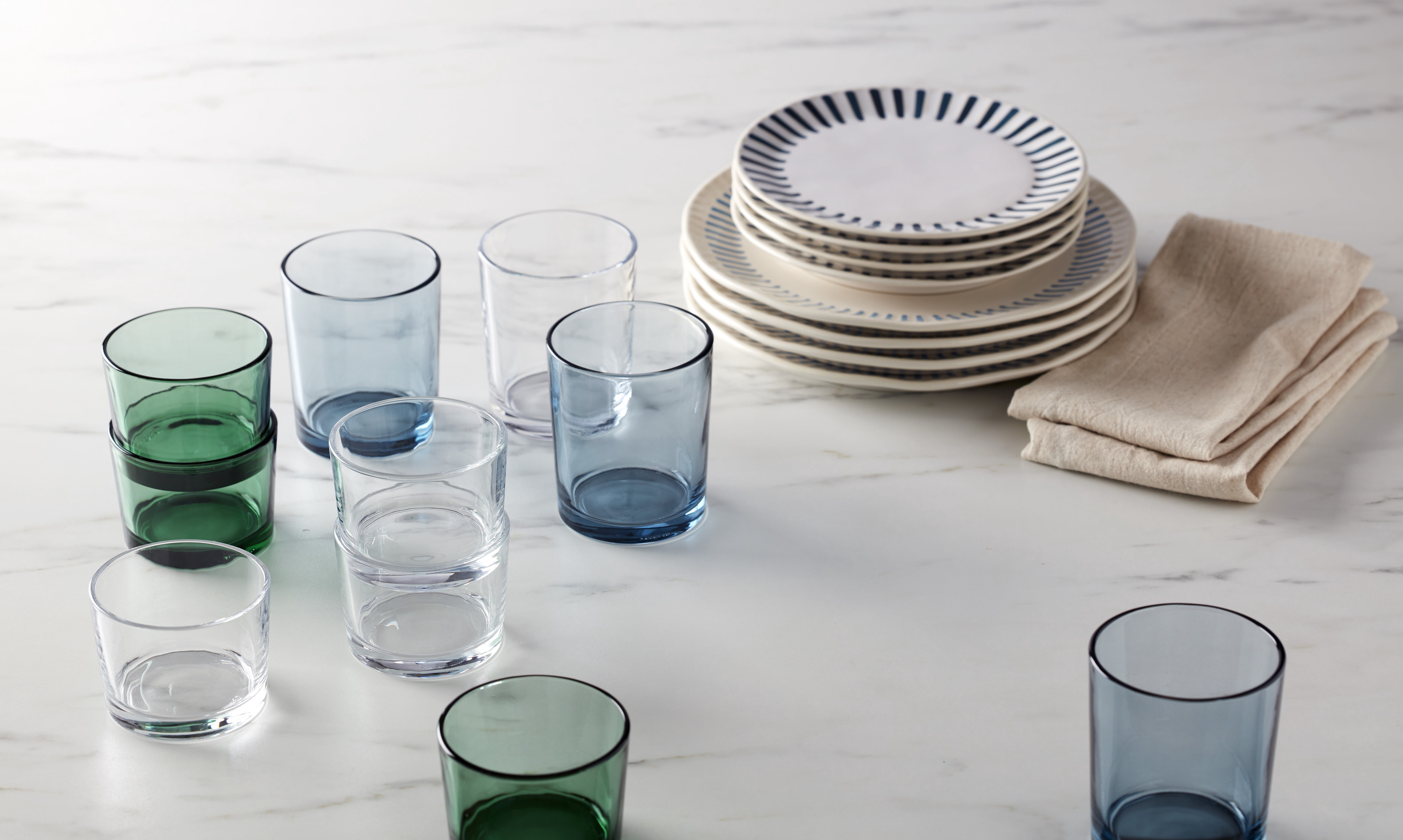 Oneida Entertain 365 12-Piece Green Glass Stackables Drinkware Set