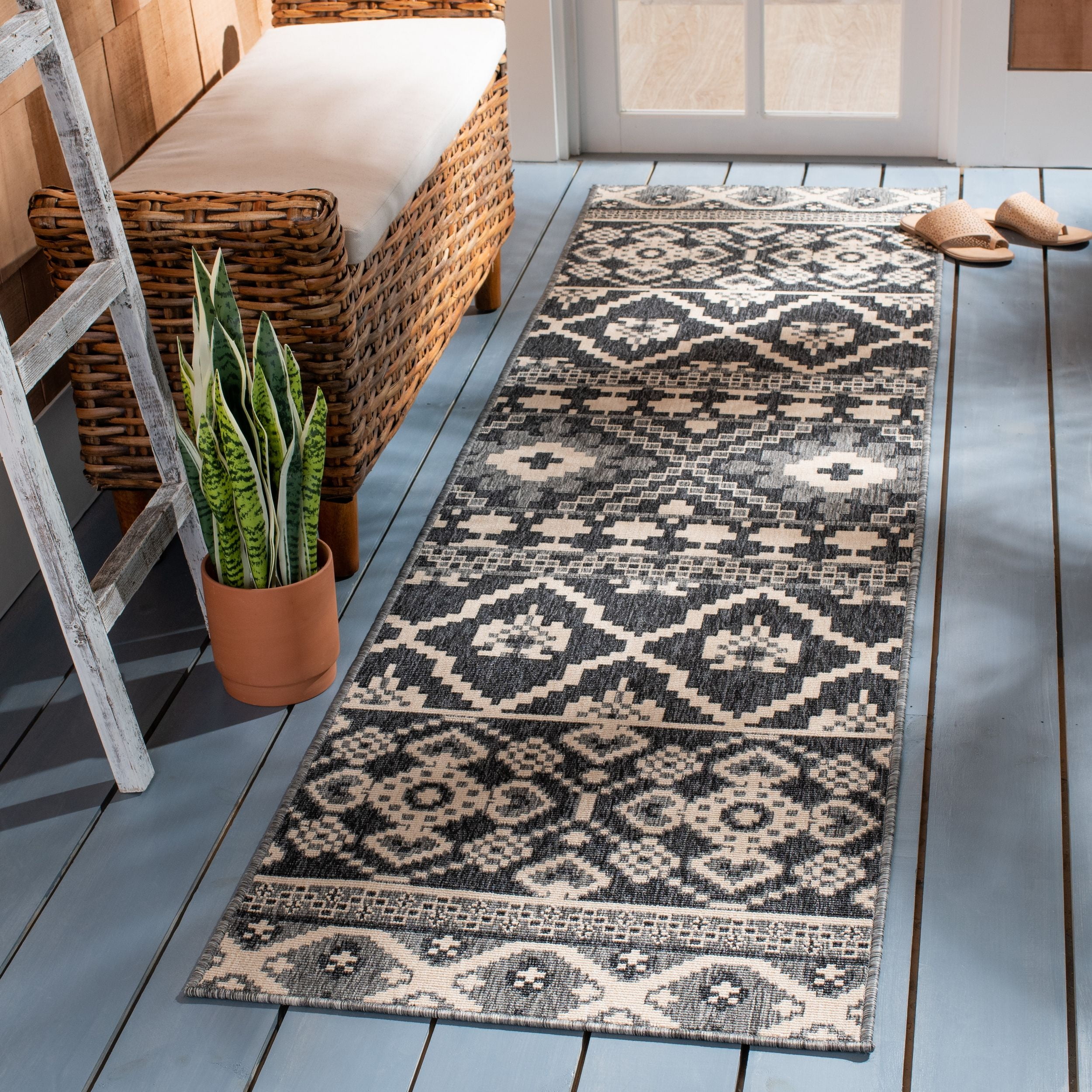 Safavieh Veranda Dogon Southwestern Indoor/Outdoor Area Rug or Runner