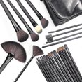 thumbnail image 4 of Juego de brochas de maquillaje, Juego de brochas de maquillaje profesional// kaili Sencillez, 4 of 4