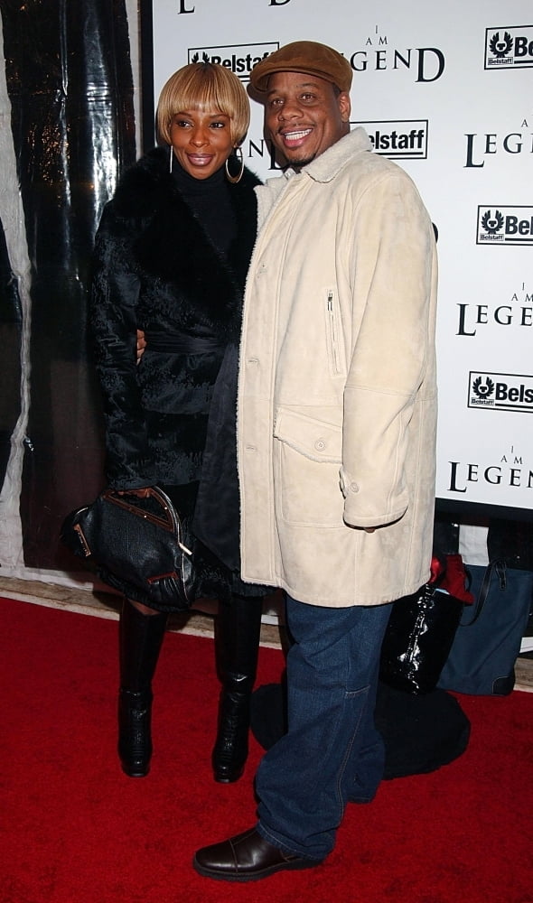 Mary J Blige, Kendu Isaacs At Arrivals For Premiere Of I Am Legend