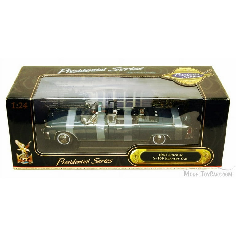 1961 Lincoln X100 Kennedy Limousine, Dark Blue - Road