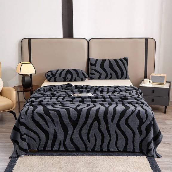 Soft Leopard Throw Blanket (59x79 inches) Microfiber Blankets Plush Warm Reversible Cheetah Blanket Leopard Pattern Throw for Couch Bed Sofa